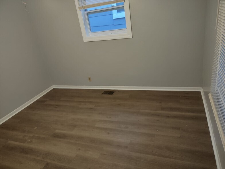 Building Photo - 724 Ben Hur Ave