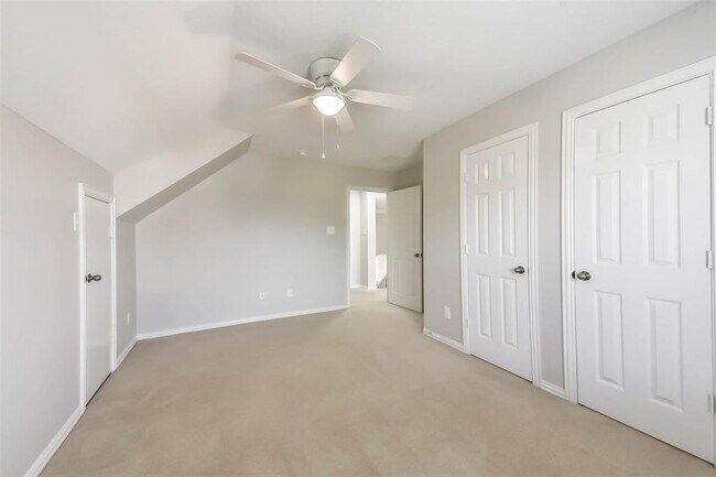 Building Photo - 2812 Chinaberry Park Ln