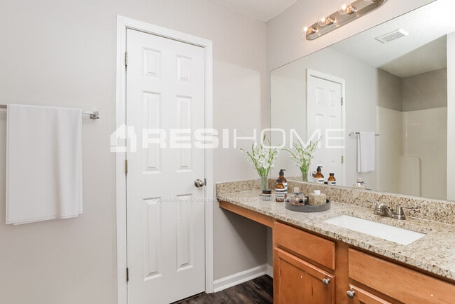 Building Photo - 5380 Sand Bar Ln