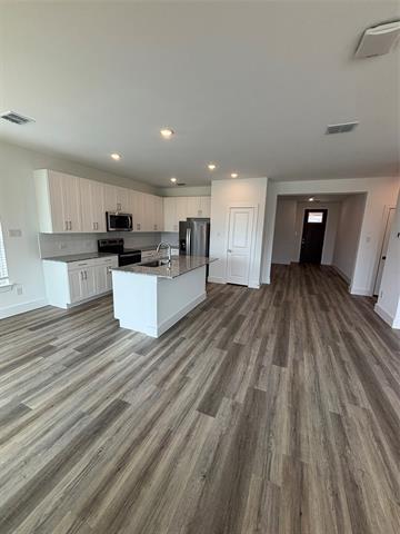 Building Photo - 2704 Boca Dr