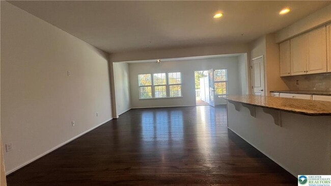 Building Photo - 1156 Westminster Dr