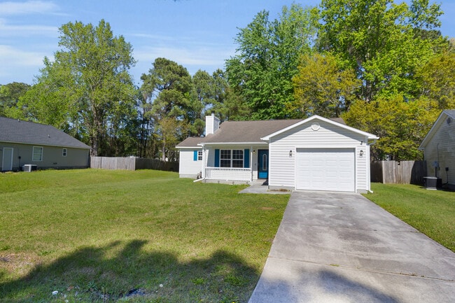 Building Photo - 334 Palamino Trail