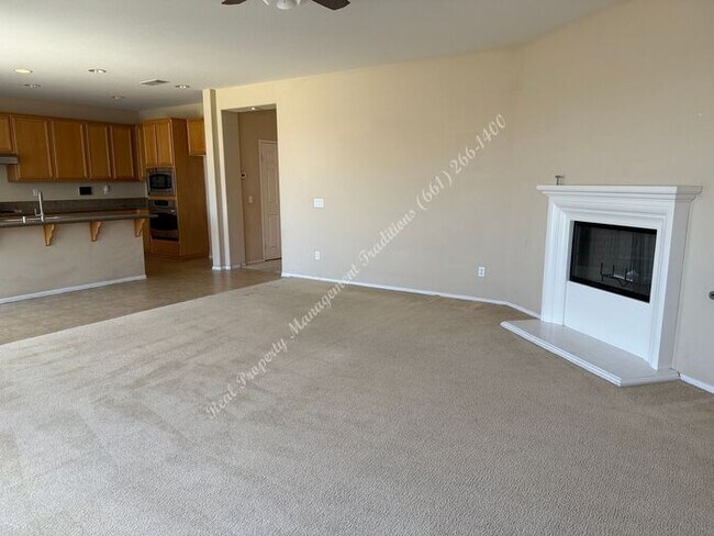 Building Photo - *** Please call us @ 661-266-1400 for information on availability, showings and applications proc...