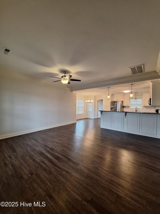 Building Photo - 1512 Penncross Dr