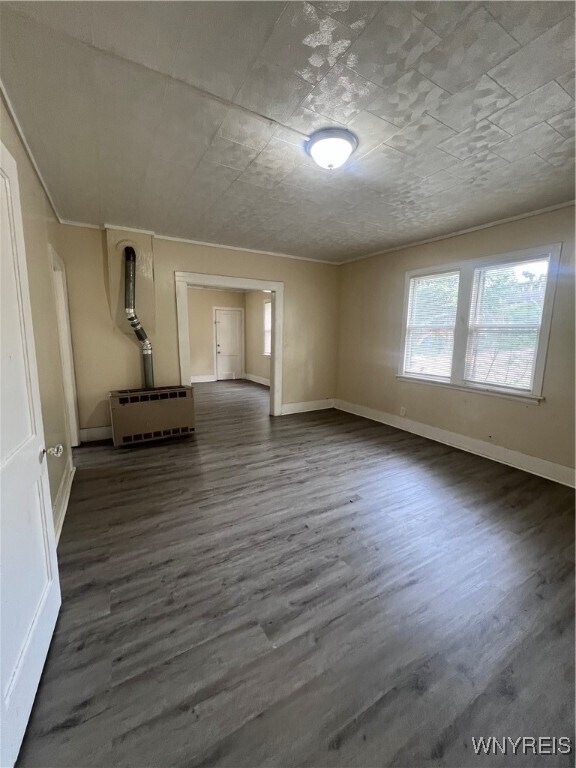 Building Photo - 203 Box Ave