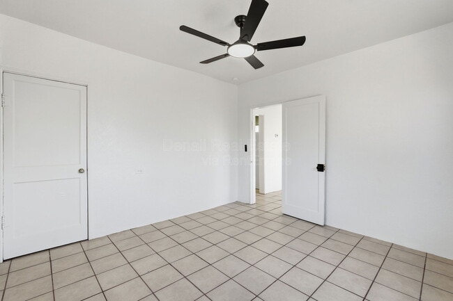 Building Photo - 1432 N Columbus Blvd