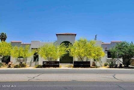 Building Photo - 1916 N Mesa St
