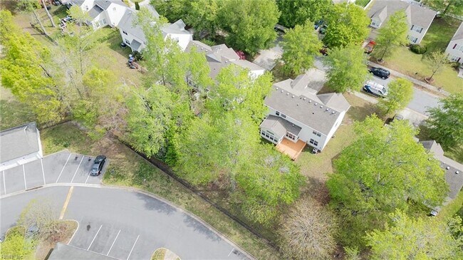 Building Photo - 310 Canaan Cir