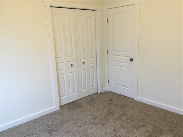 Building Photo - 6507 S Warwickshire Ave