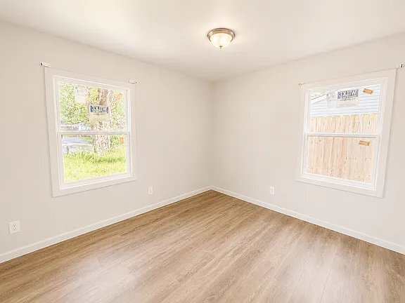 Building Photo - 526 St Leo Dr