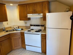 Building Photo - 524 S 3rd Ave