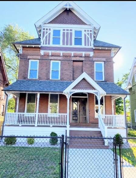Building Photo - 470 Howard Ave