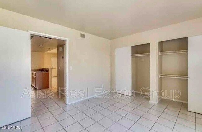 Building Photo - 12123 W Bell Rd
