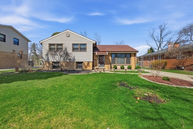 Building Photo - 1506 W Palm Dr