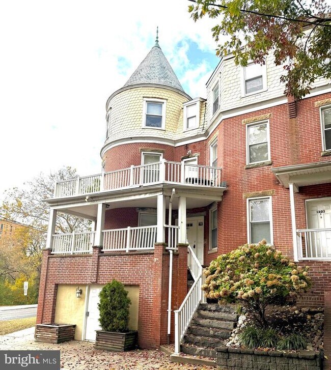 Building Photo - 1601 West St