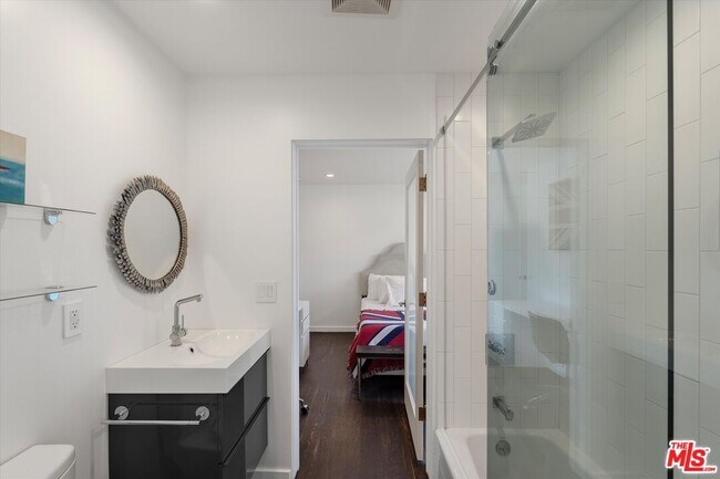 Building Photo - 483 Carroll Canal Ct