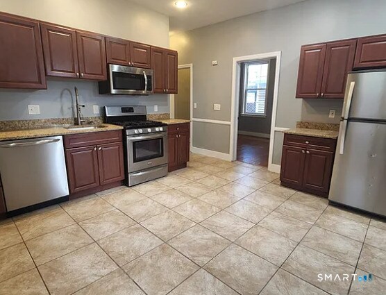 Building Photo - 245 Ferry St