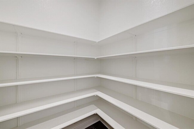 Building Photo - 2124 Bel Paese Bnd