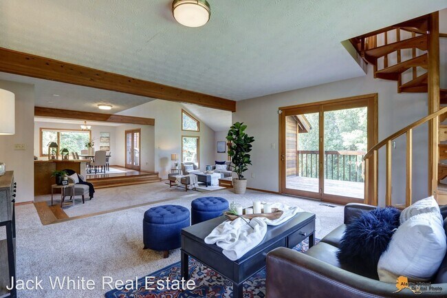Building Photo - 3 br, 2.5 bath House - 4201 Westwood Drive