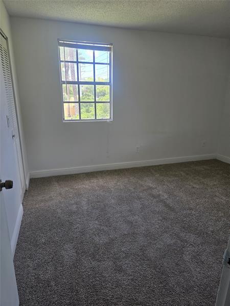 Building Photo - 1267 SW 46th Ave