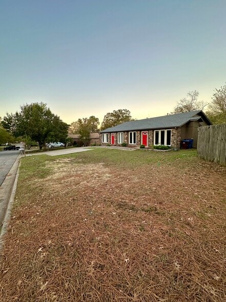 Front - 500 N 46th St