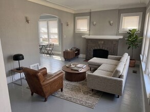 Building Photo - Cozy 3-Bedroom Home in Detroit