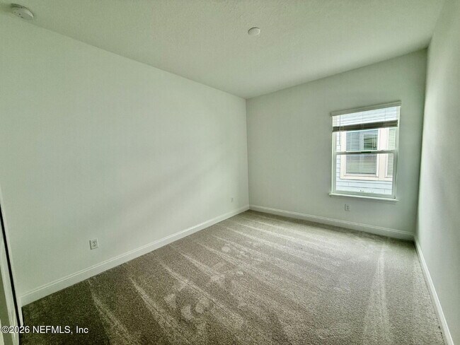 Building Photo - 99 Manistique Ave