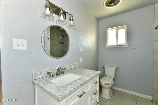 Building Photo - 4217 Canterbury Dr