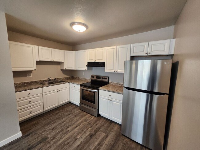 Building Photo - 4303 Ericson Dr