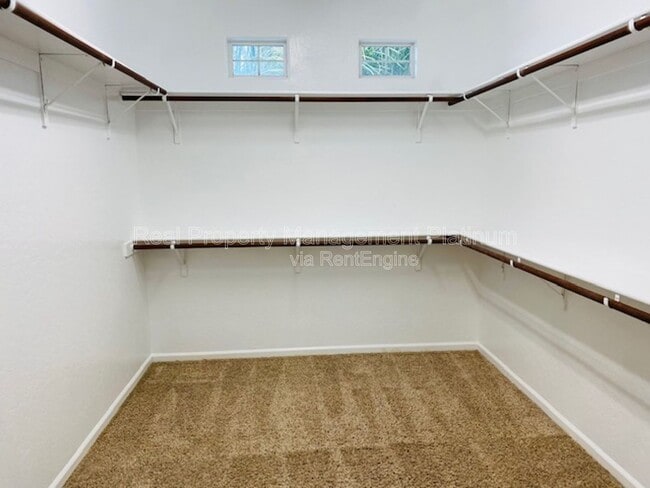 Building Photo - 1875 N Belvedere Ave