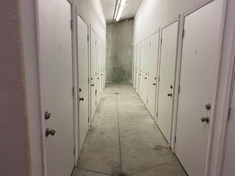 storage room - 924 Hornblend St