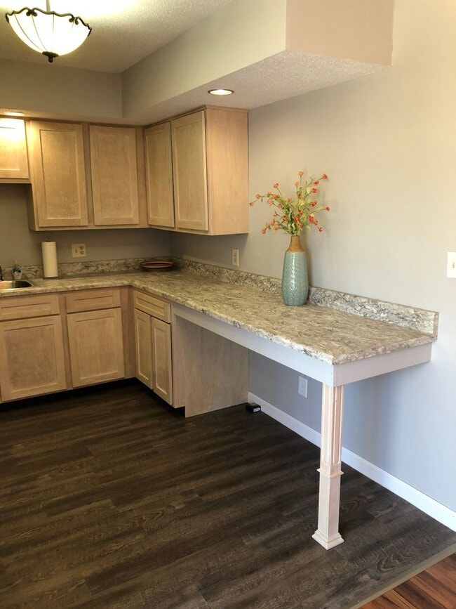 Building Photo - 3 Bedroom 2.5 Bath Home in the country!