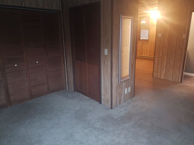 Building Photo - Rustic 1 Bedroom Single Family Home in Elizabethtown!