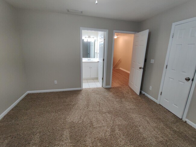 Building Photo - 4256 Augustus Oak Ct