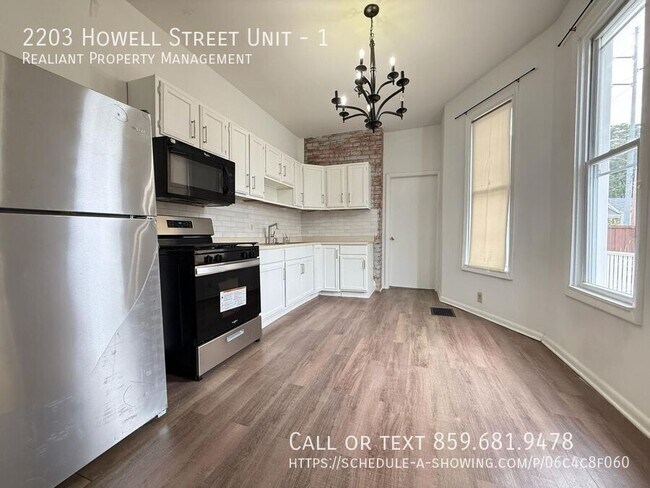 Building Photo - 2203 Howell St