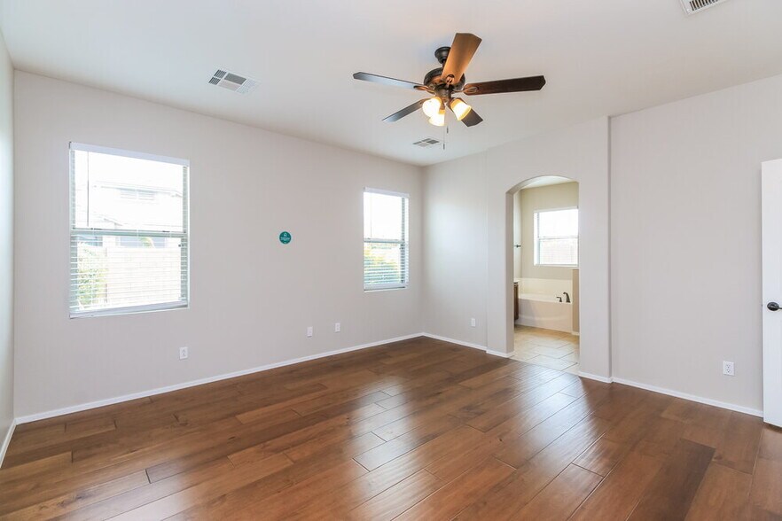 Building Photo - 21899 S 215th St