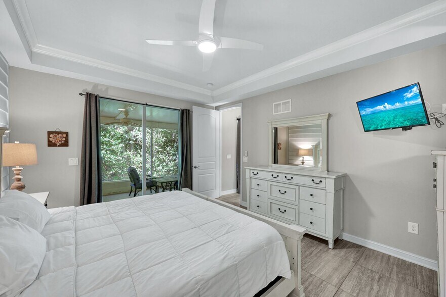 Primary Bedroom - 4450 Chickee Hut Ct