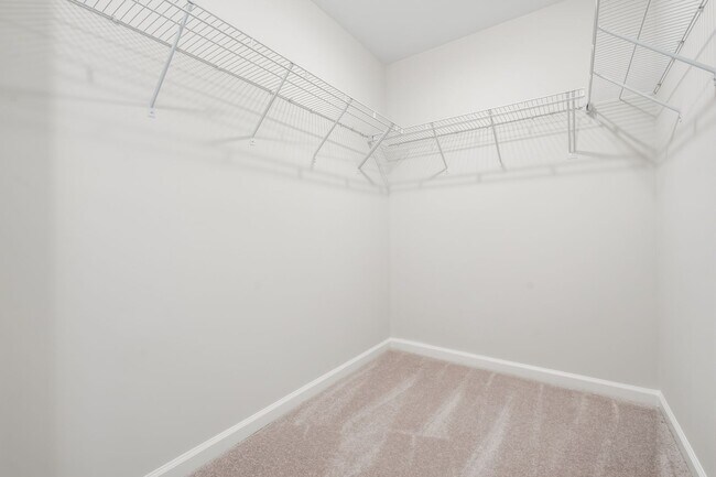 Building Photo - Prime Location! Brand New 3 Bed Townhome