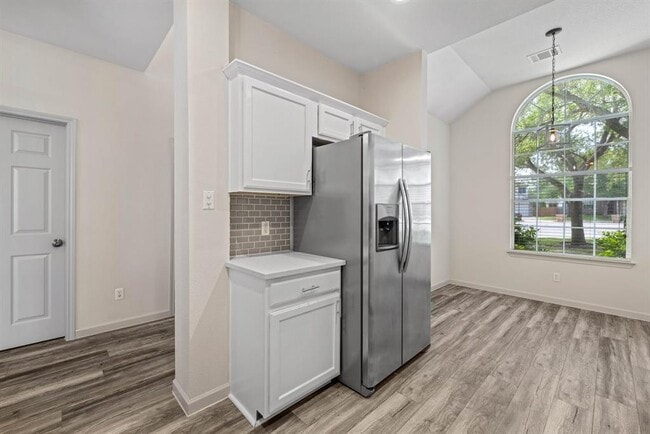 Building Photo - 14444 Lilley Brook Cove