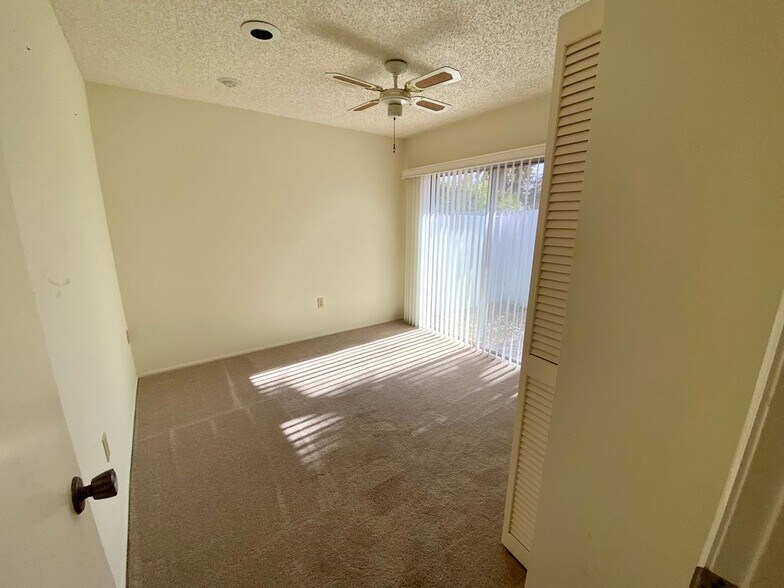 Building Photo - 1429 Dogwood Dr