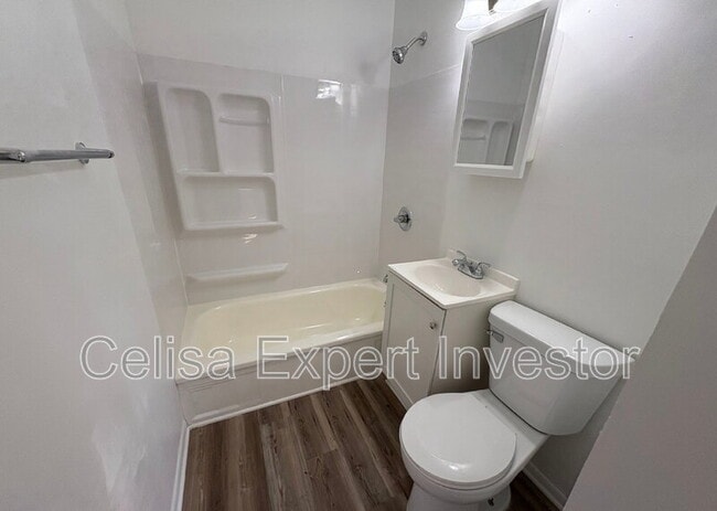 Building Photo - 4315 S Colonial Ave