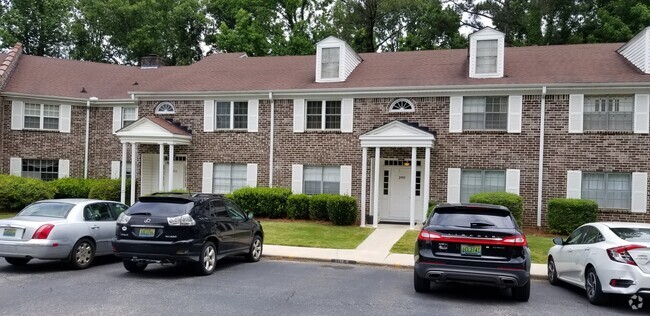 Building Photo - 2116 Montreat Ln