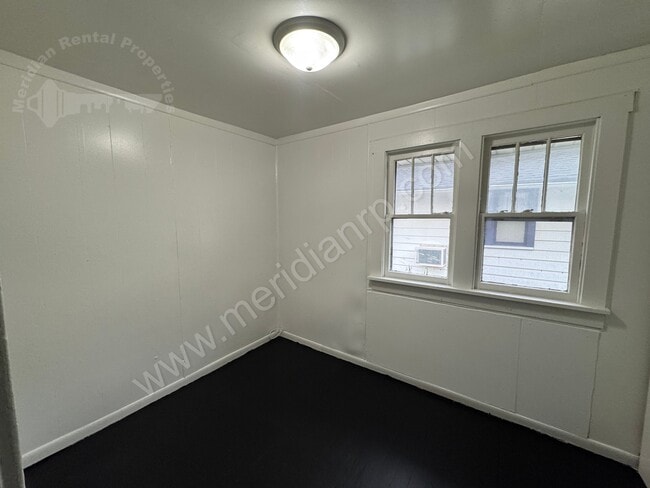 Building Photo - 1030 Franklin Ave