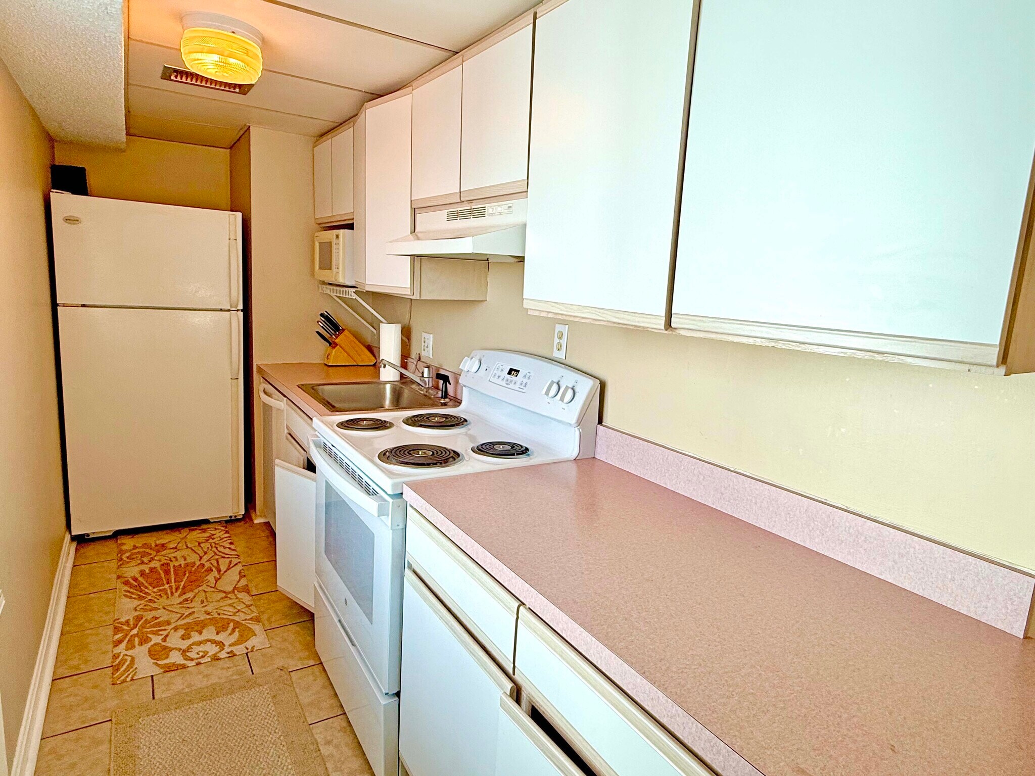 Building Photo - 13400 Coastal Hwy