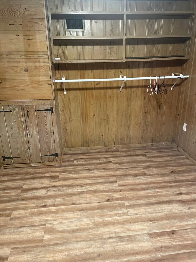 Building Photo - 91 Brown St