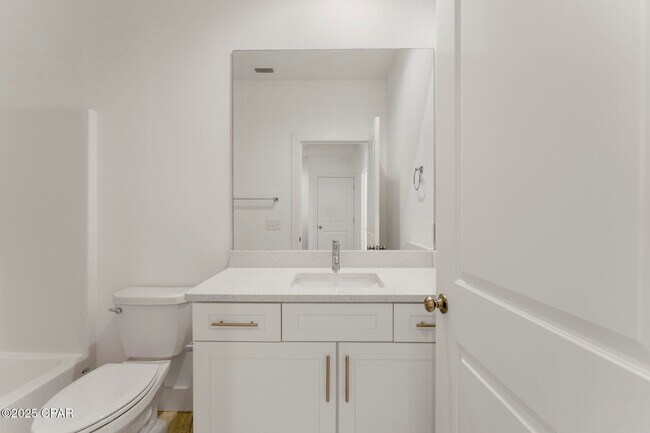 Building Photo - 7031 Patronis Dr