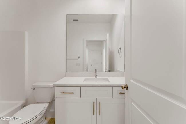Building Photo - 7079 Patronis Dr