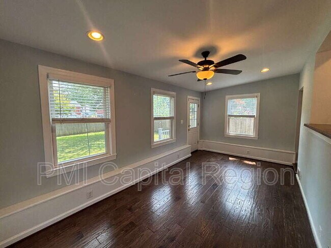 Building Photo - 4706 Red Fox Rd