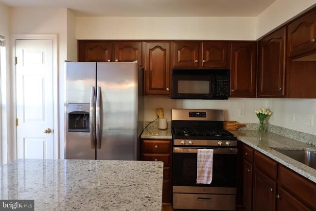 Building Photo - 6401 Lureta Ann Ln