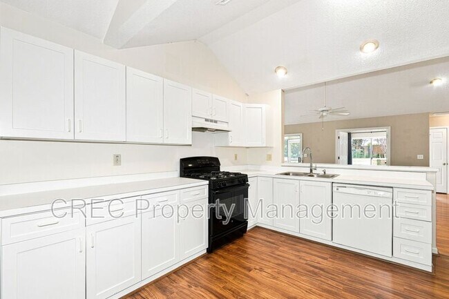 Building Photo - 1355 Fiddle Way